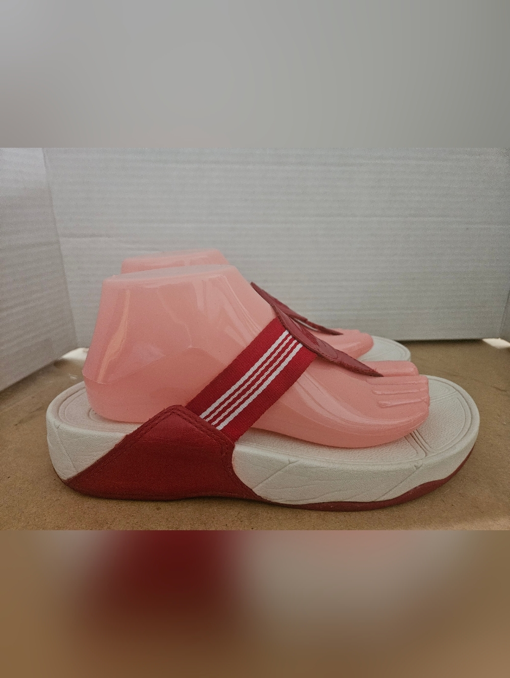FitFlop Women's Size 9 Walkstar Toe Post Sandals Red Flip Flops (Bin21) - Picture 3 of 12